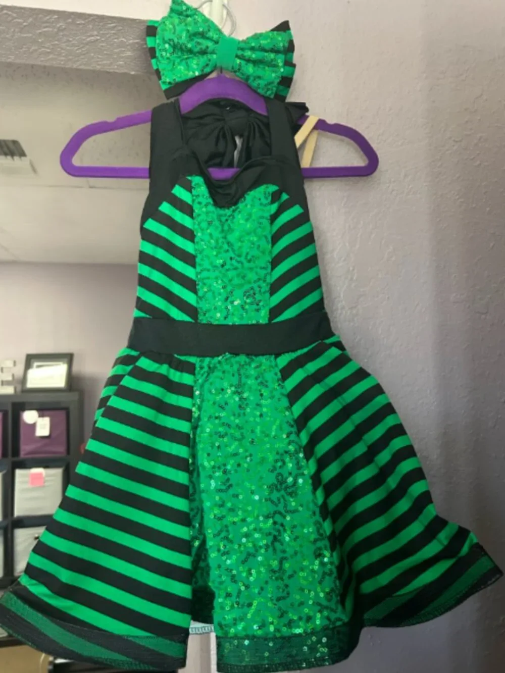 Weissman Style #11087, $20, size SC